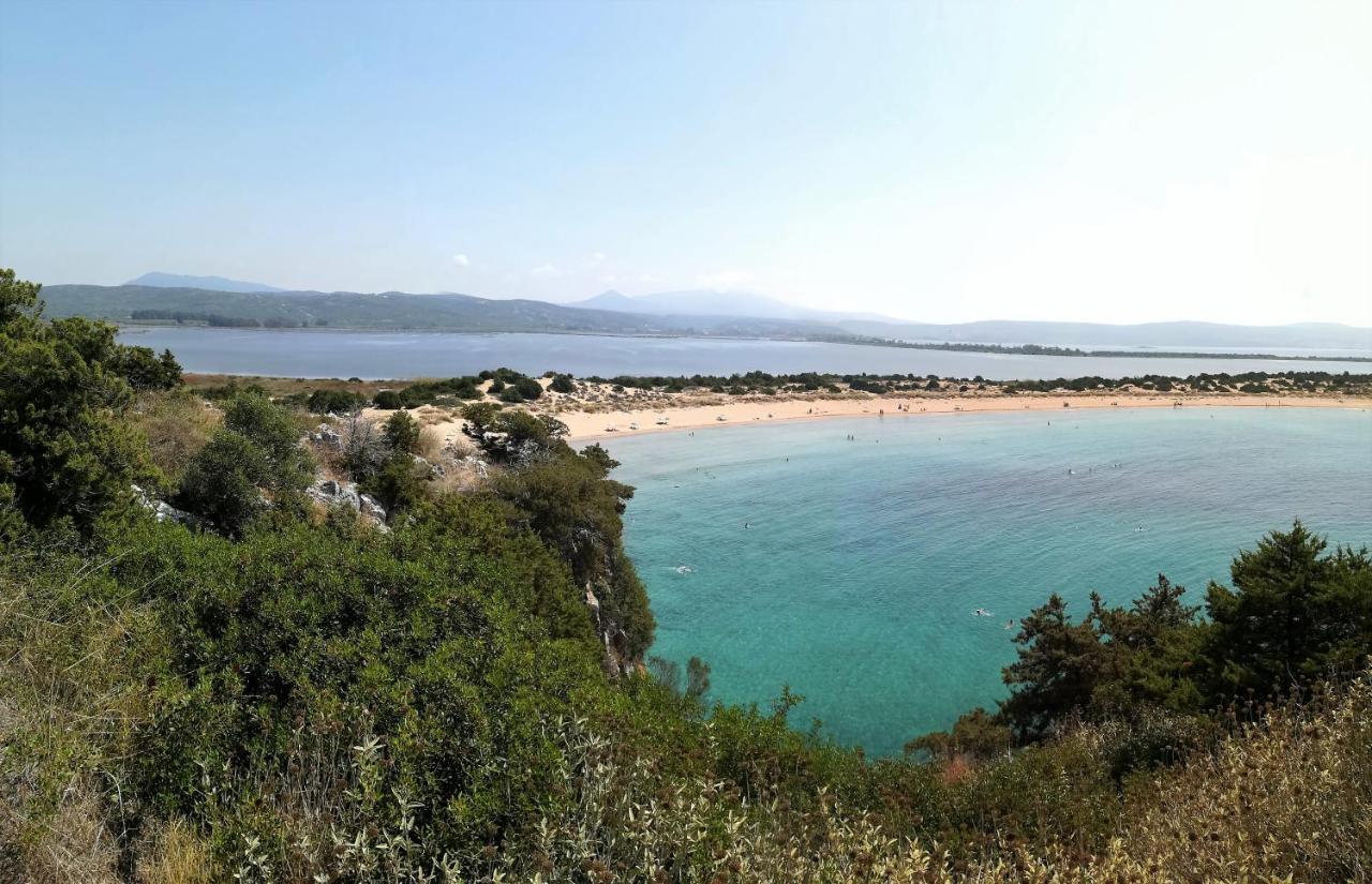 Hakuna Matata Holidays Wooden Lodge With Airco & Pool In Greek Olive Grove 메토니 외부 사진