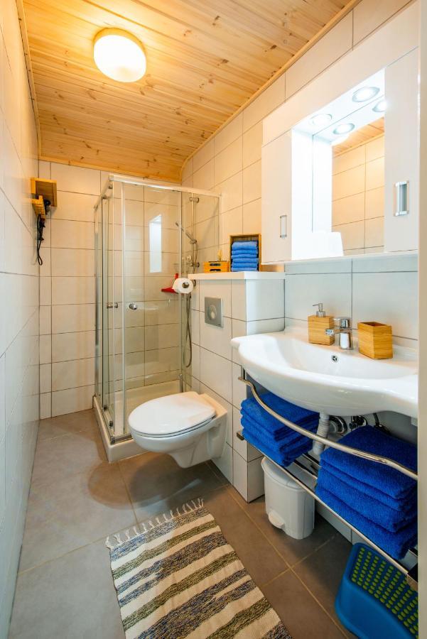 Hakuna Matata Holidays Wooden Lodge With Airco & Pool In Greek Olive Grove 메토니 외부 사진